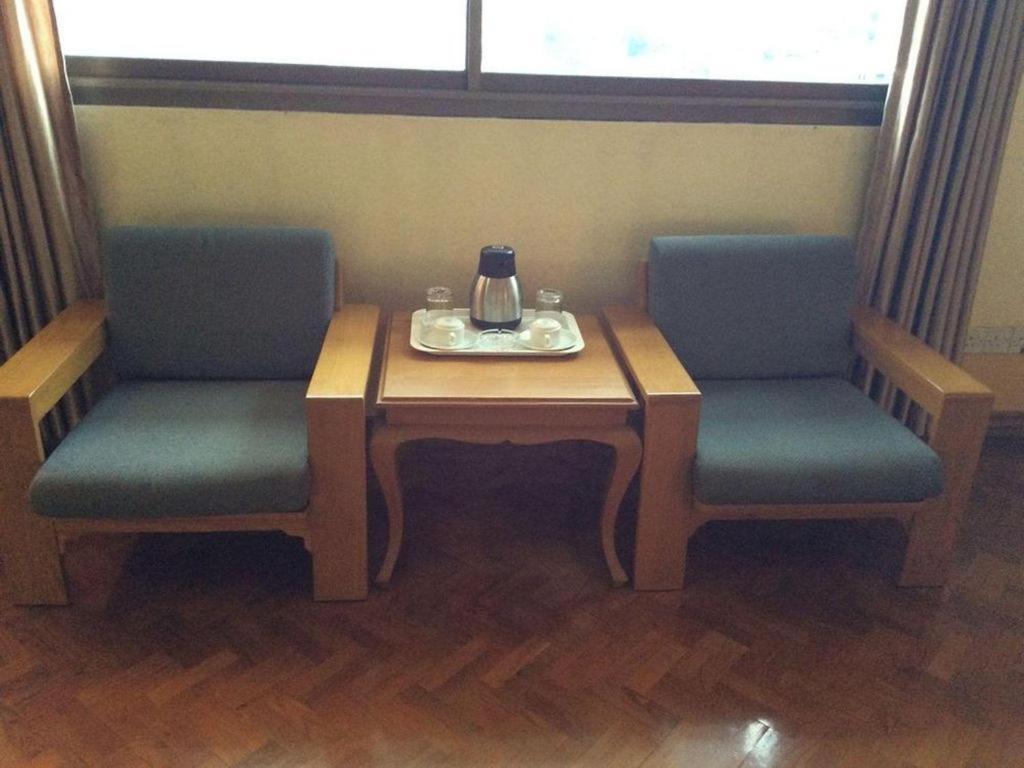 Yuzana Hotel Yangon Exteriör bild