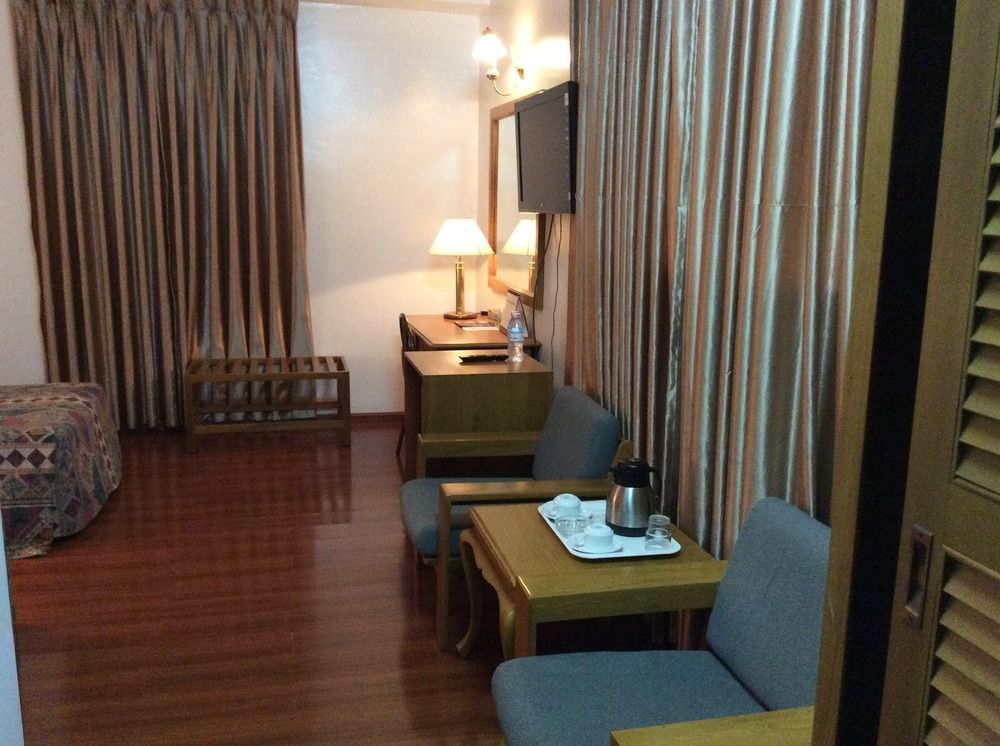 Yuzana Hotel Yangon Exteriör bild
