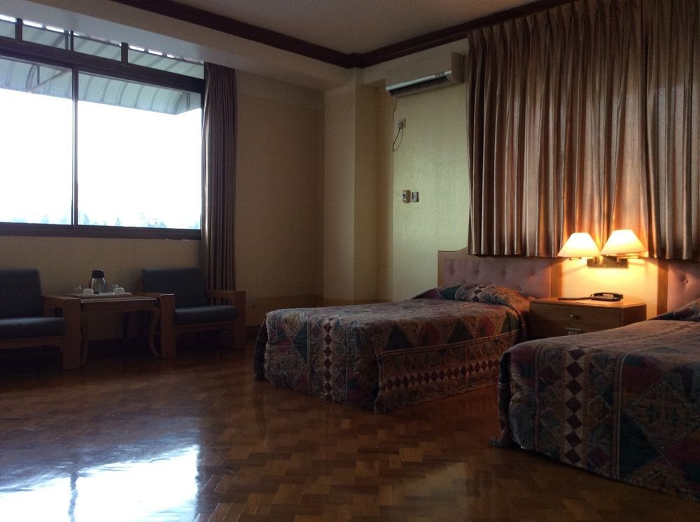 Yuzana Hotel Yangon Exteriör bild